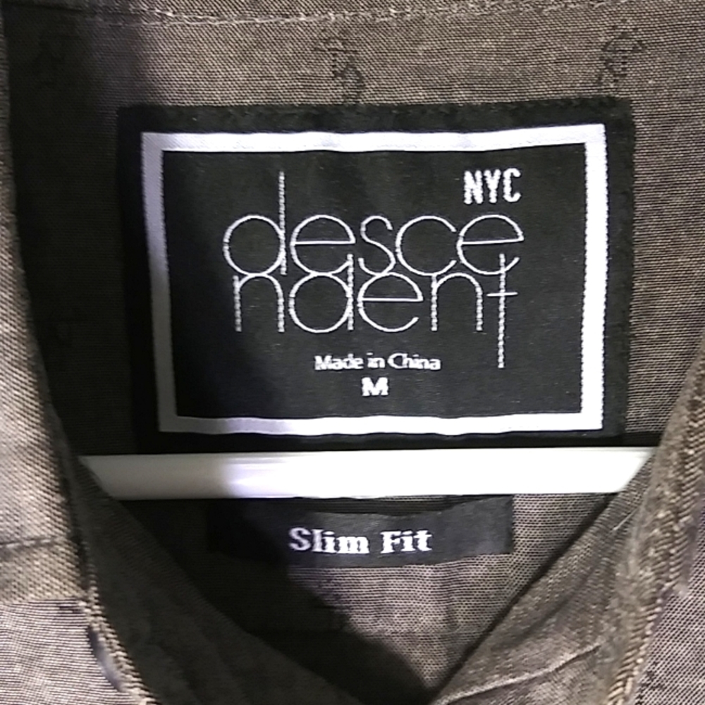 🌺{Descendent NYC} Button Down - Picture 3 of 3